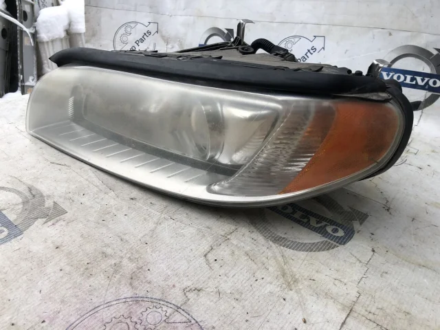 Фара левая для Volvo XC70 BZ 2007-2016 на фотографиях