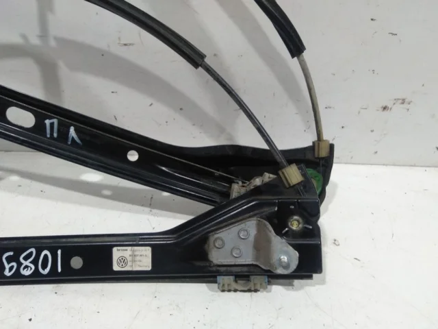 Мотор стеклоподъемника передний левый для Skoda Rapid I NH3 2012-2017 на фотографиях