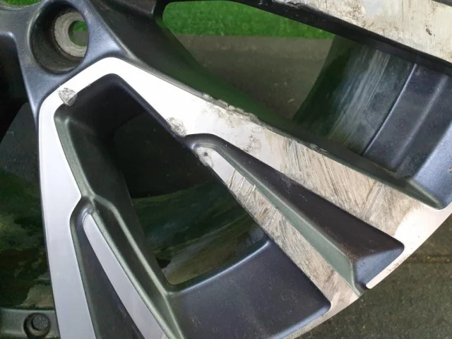 Диск колесный литой для Volvo XC90 II L rest 2019+ на фотографиях