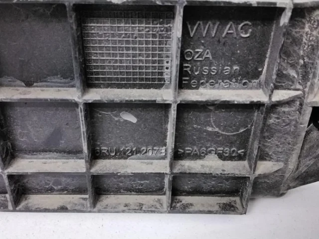 Вентилятор радиатора охлаждения ДВС для Skoda Rapid I rest NH3 2017-2020 на фотографиях