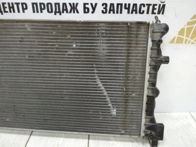 Радиатор охлаждения ДВС для Skoda Rapid II 2020+ на фотографиях