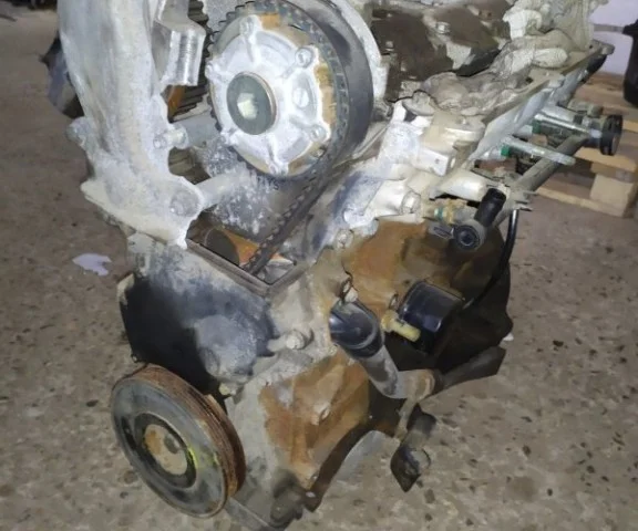 Двигатель без навесного для Renault Duster HS rest 2015-2021 на фотографиях