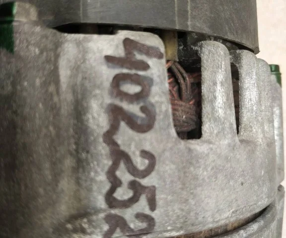 Генератор для Porsche Cayenne 958 2010-2014 на фотографиях