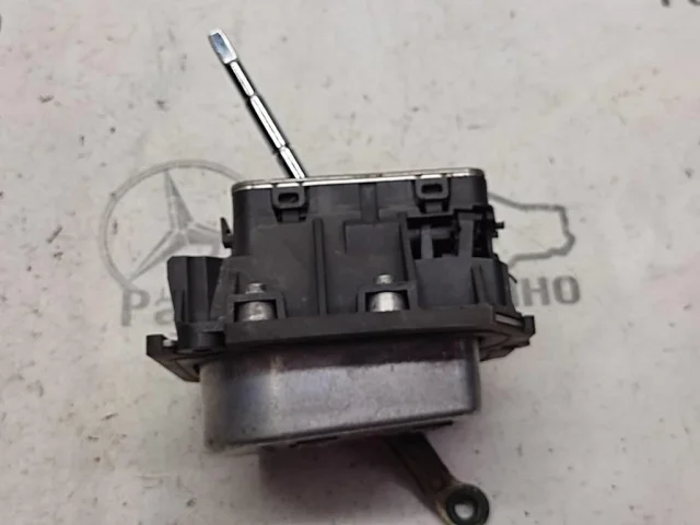 Селектор АКПП для Mercedes-Benz CLK class C208 1997-2002 на фотографиях