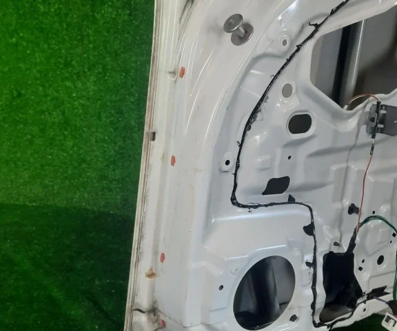 Дверь задняя левая для Subaru Legacy Универсал BR/B14 2009-2015 на фотографиях