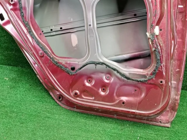 Двери для Honda Civic FA 2005-2010 седан на фотографиях