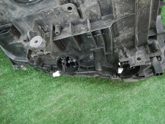 Фара левая для BMW 3er F30 2011-2019 на фотографиях