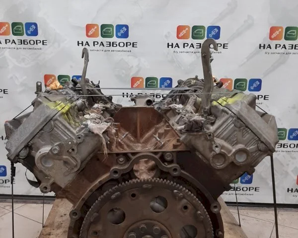 Двигатель для Toyota Land Cruiser 200 2007-2015 на фотографиях