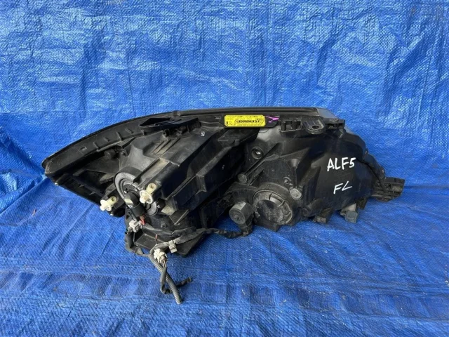 Фара левая для Toyota Alphard H10 2002-2008 на фотографиях