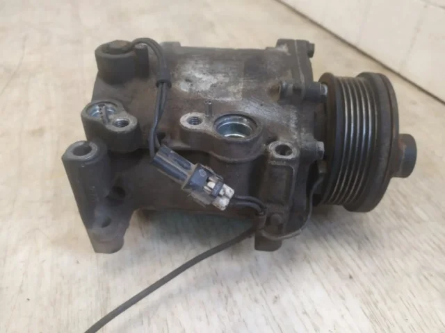 Компрессор кондиционера для Mitsubishi Lancer 9 Седан CS 2003-2010 на фотографиях