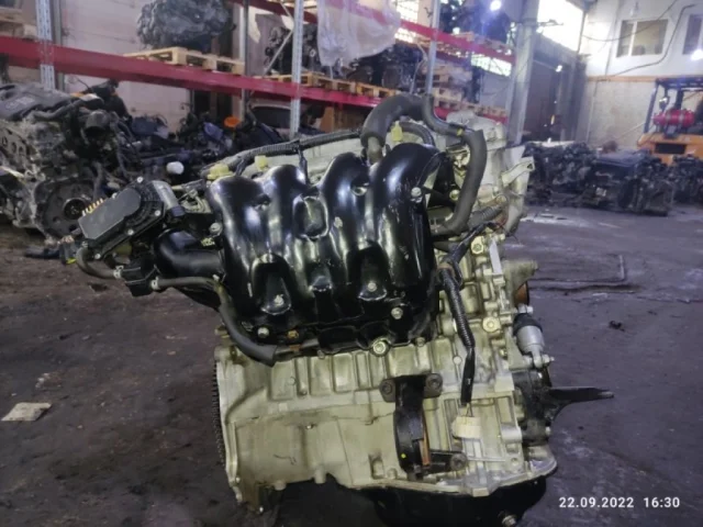 Двигатель без навесного для Toyota RAV4 XA20 3 door 2000-2005 на фотографиях