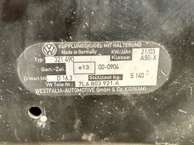 Фаркоп для Volkswagen Touareg I (7L) 2002-2010 на фотографиях