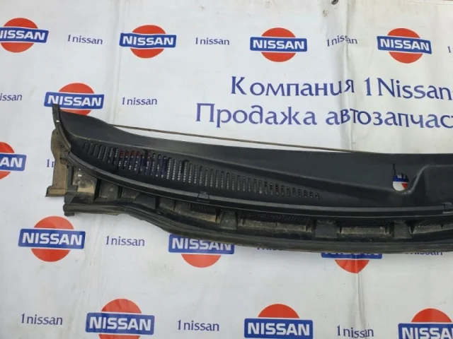 Жабо правое для Nissan Note E11 2005-2012 на фотографиях