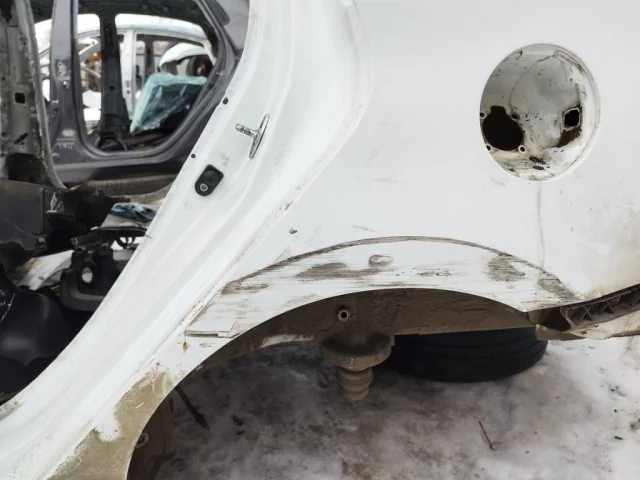 Четверть кузова задняя левая для Hyundai Solaris 1 RB (2011-2013) на фотографиях