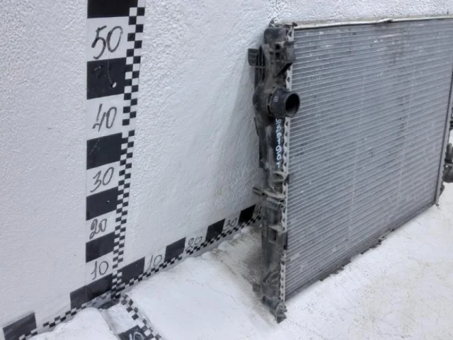 Радиатор охлаждения ДВС для Mercedes-Benz M class W166 2011-2015 на фотографиях