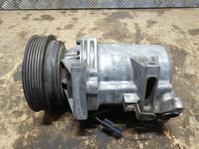 Компрессор кондиционера для Renault Logan 2018+ (L8 rest.) на фотографиях