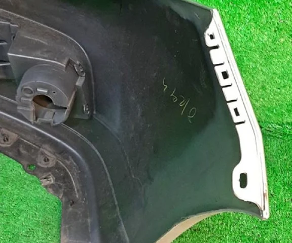 Бампер для Nissan Tiida SC11 Седан 2007-2014 на фотографиях