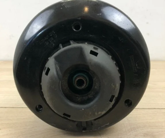 Пневмостойка передняя правая для Audi Q7 4M 2015+ на фотографиях