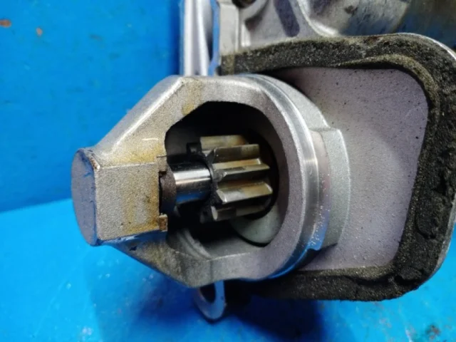 Стартер для Nissan X-Trail T31 RU 2007-2014 на фотографиях