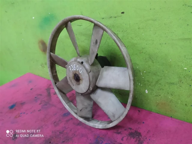 Вентилятор радиатора охлаждения ДВС для Volkswagen Golf III (1H5)Универсал (EU) 1991-2001 на фотографиях