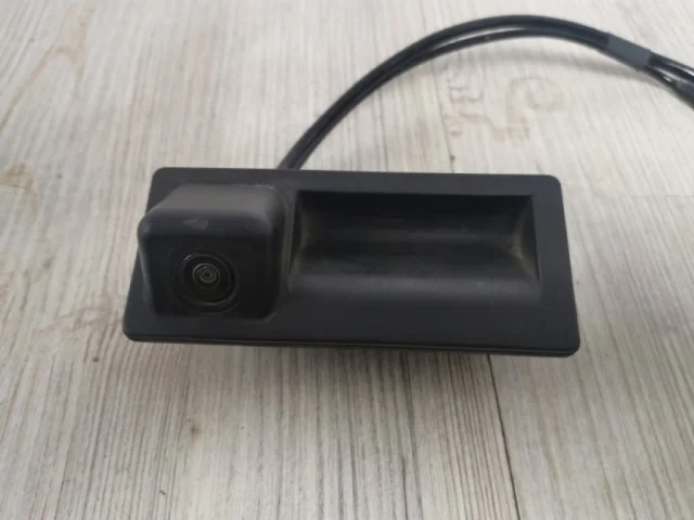 Камера заднего вида для Porsche Cayenne 958 Rest 2014-2018 на фотографиях