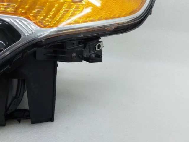 Фара левая для Ford Explorer U502 2011-2016 на фотографиях