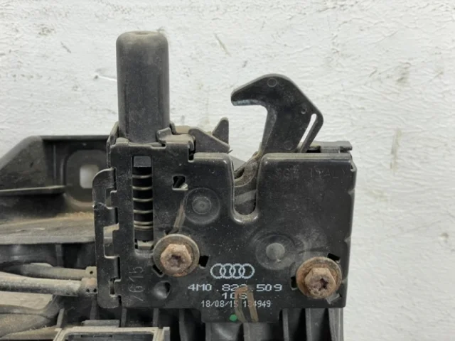 Кассета радиаторов для Audi Q7 4M 2015+ на фотографиях