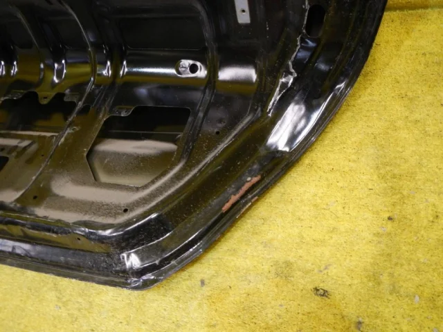 Крышка багажника для Nissan Tiida SC11 Седан 2007-2014 на фотографиях