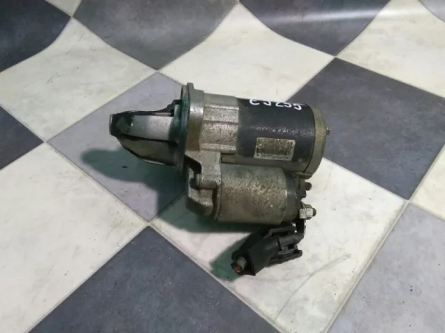 Стартер для Subaru Legacy Универсал BR/B14 2009-2015 на фотографиях