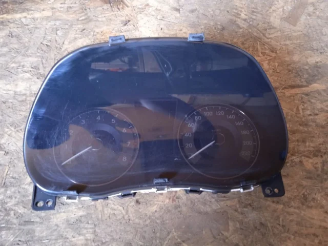 Приборная панель для Hyundai Solaris 1 RB (2011-2013) на фотографиях