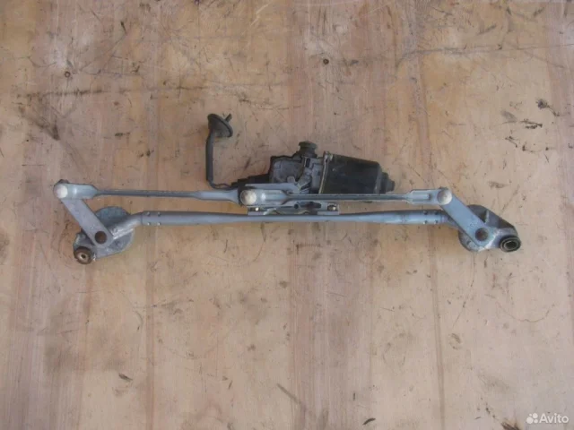 Трапеция стеклоочистителей для Toyota Corolla E120/E130 Седан 2000-2007 на фотографиях