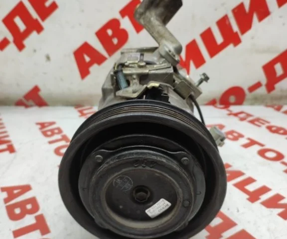 Компрессор кондиционера для Toyota Alphard H10 2002-2008 на фотографиях