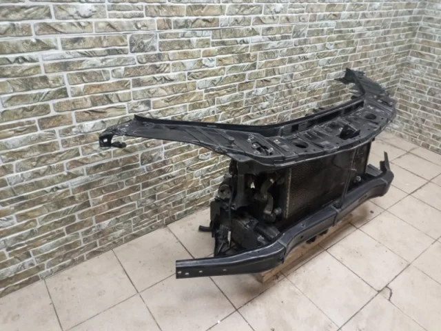 Панель радиатора (телевизор) для Mercedes-Benz GL class X166 2012-2016 на фотографиях