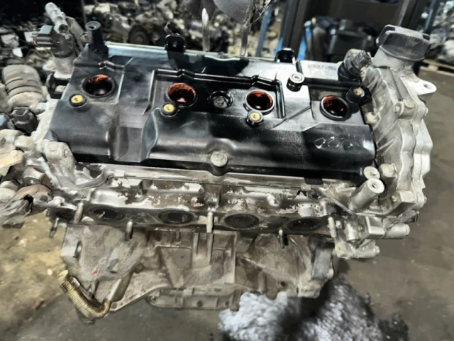 Двигатель для Nissan Qashqai+2 J10 2008-2010 на фотографиях