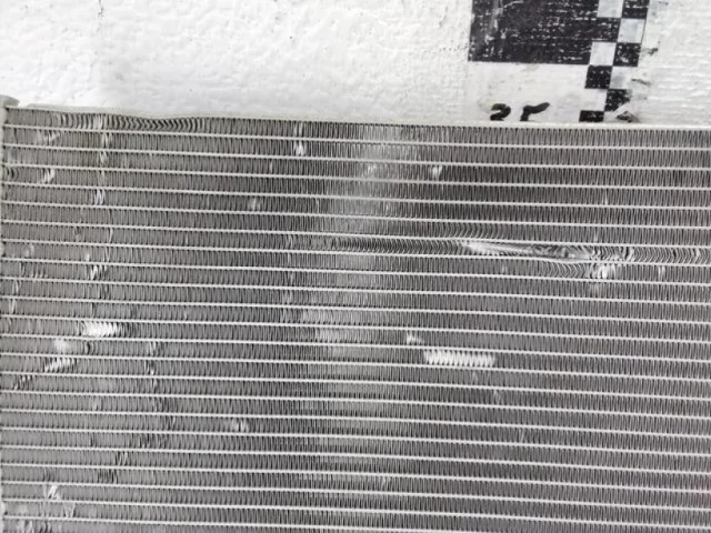 Радиатор кондиционера для BMW 5er G30 2016-2023 на фотографиях