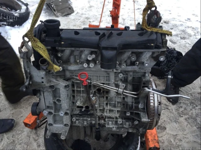 Продажа двигателя D5244T4