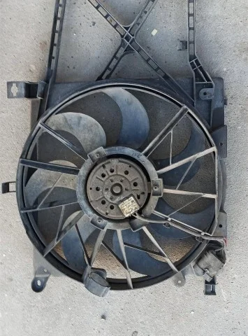 Диффузор вентилятора для Opel Astra H Седан 2004-2014 на фотографиях