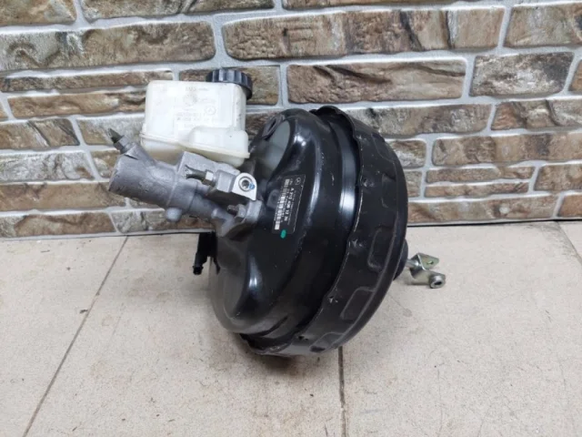 Вакуумный усилитель тормозов для Mercedes-Benz E class W212 2009-2015 на фотографиях