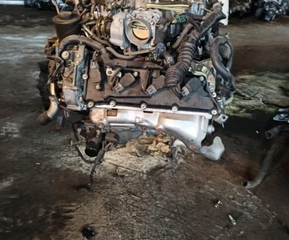 Двигатель для Infiniti M Y50 2005-2010 на фотографиях