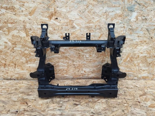 Подрамник двигателя для Mitsubishi Pajero V90 5dr 2006-2011 на фотографиях