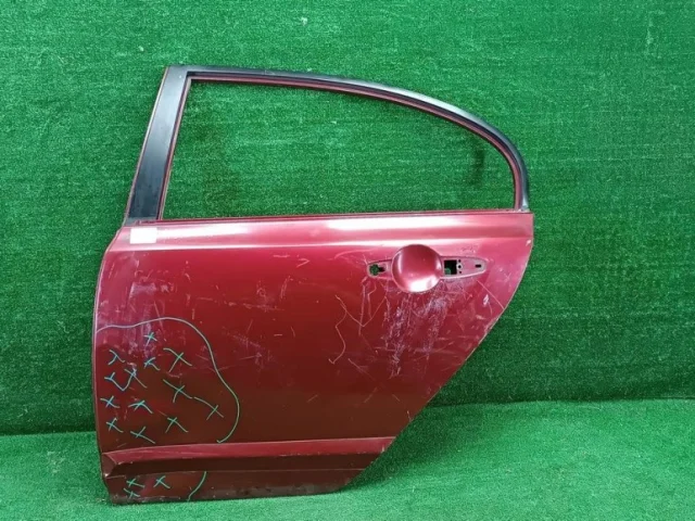 Двери для Honda Civic FA 2005-2010 седан на фотографиях