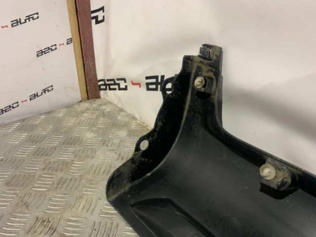 Накладка порога левая для Volvo C30 MK 2006-2013 на фотографиях