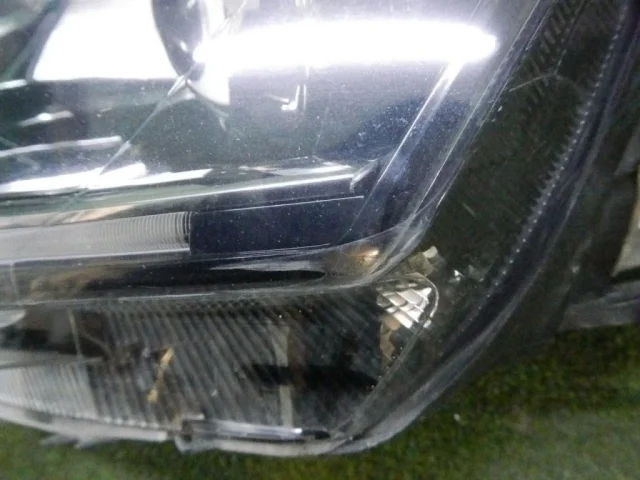 Фара ксенон левая для Skoda Rapid I rest NH3 2017-2020 на фотографиях