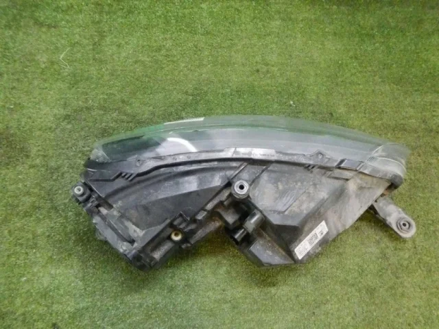 Фара ксенон левая для Skoda Rapid I rest NH3 2017-2020 на фотографиях