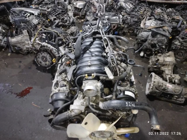 Двигатель для Toyota Land Cruiser 100 1998-2007 на фотографиях