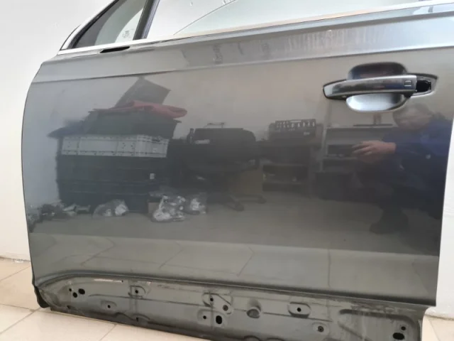 Дверь передняя левая для Audi Q7 4M 2015+ на фотографиях