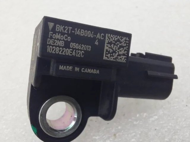 Датчик лобового удара для Ford Explorer U502 2011-2016 на фотографиях