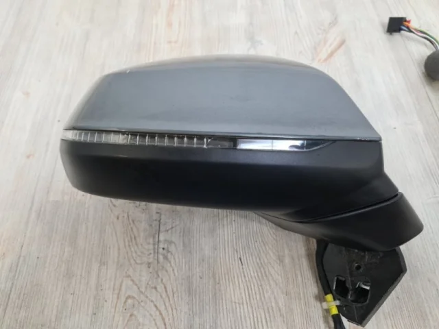 Зеркало боковое правое для Audi Q7 4M 2015+ на фотографиях