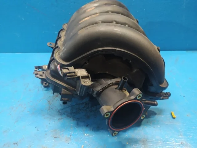 Впускной коллектор для Mazda CX 5 KE 2011-2017 на фотографиях