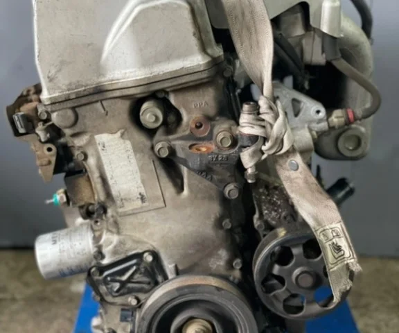 Двигатель для Honda Elysion RR 2004-2013 на фотографиях